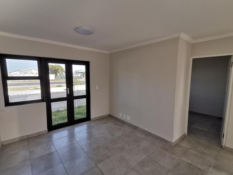 To Let 2 Bedroom Property for Rent in Austinville Western Cape